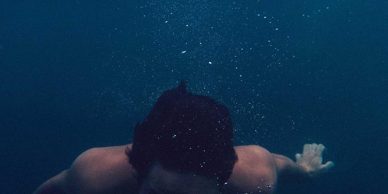 从皮斯胡安到伯纳乌:解码拉莫斯在塞维利亚的崛起密码,技术特点与关键战役全解析